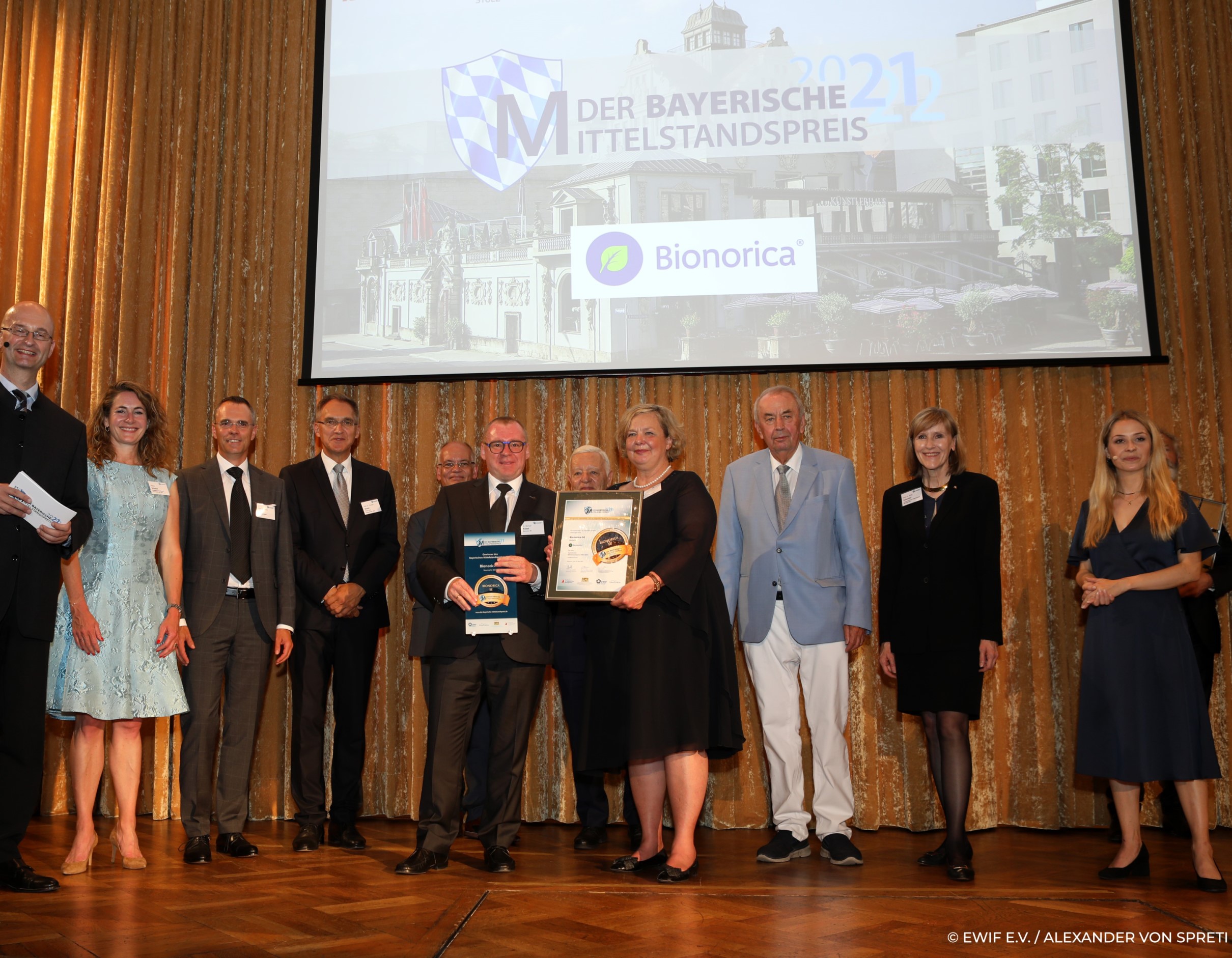 Bionorica hat am 20. Mai 2022 den Bayerischen Mittelstandspreis erhalten